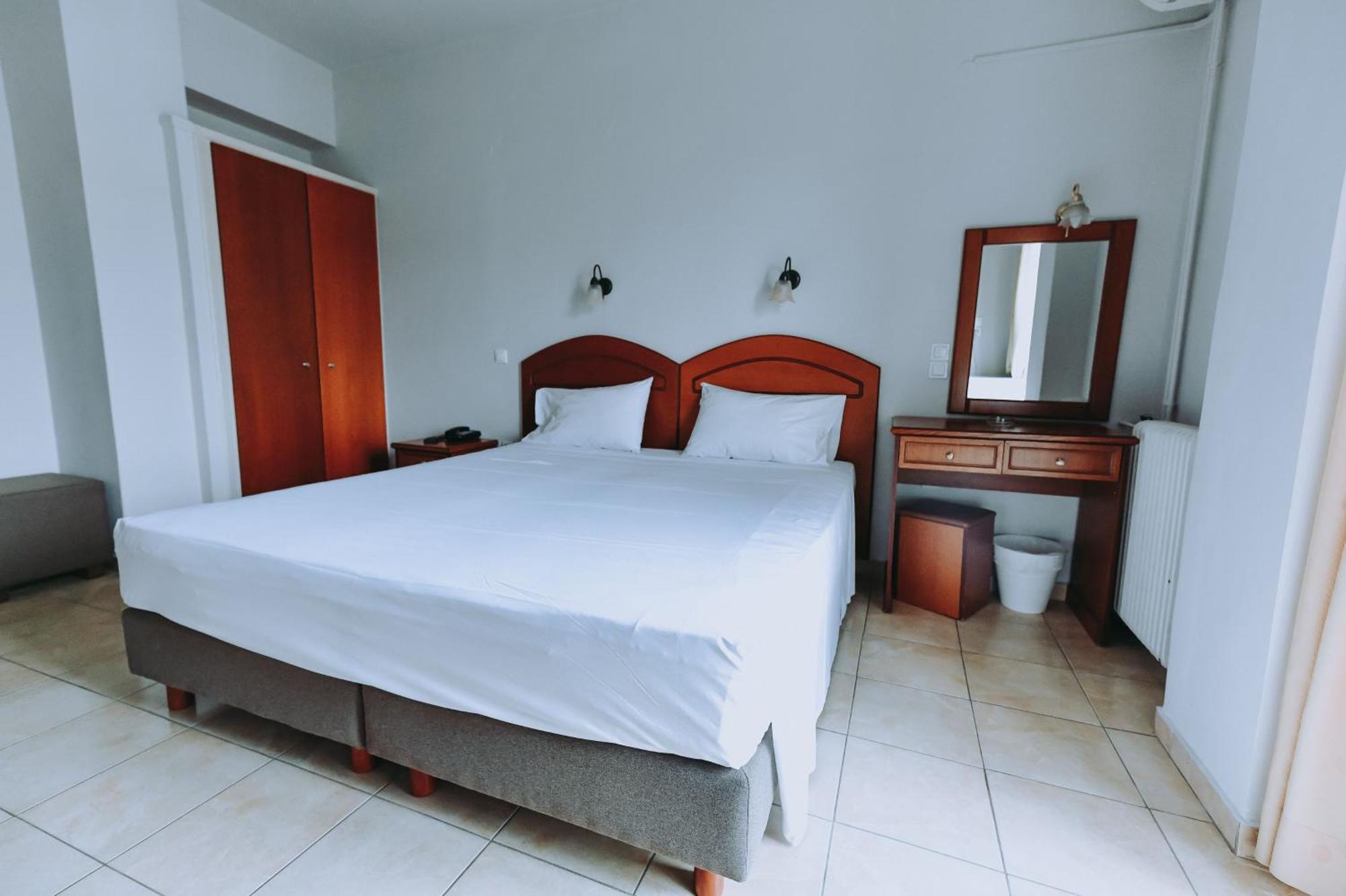 Athinaiko Hotel Iraklio Pokoj fotografie